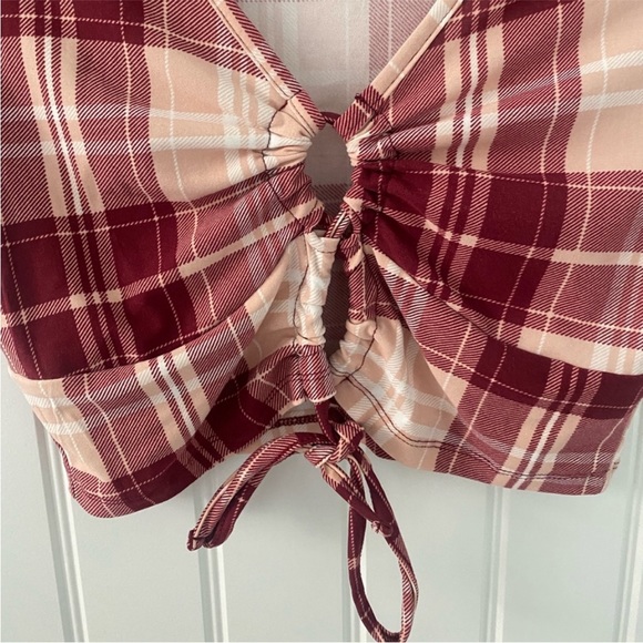 Hearts Collective Pink Plaid Crop Top Size Small
Junior /Teen - Picture 5 of 7